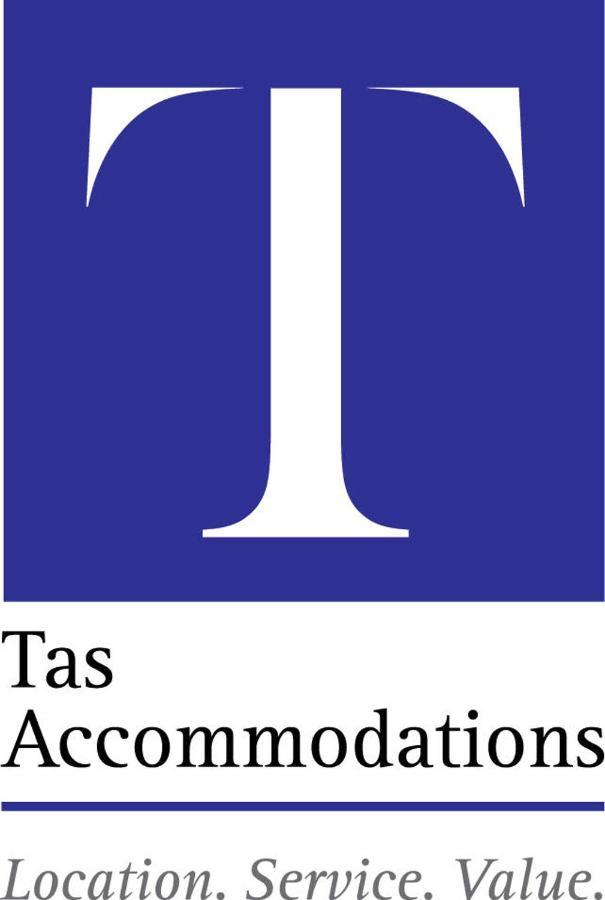 The Cambridge Suites - Tas Accommodations Buitenkant foto